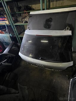 Kufrove dvere audi a3 8p trojdverova verzia - 2