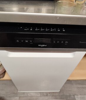 Umývačka riadu whirlpool 45 cm - 2