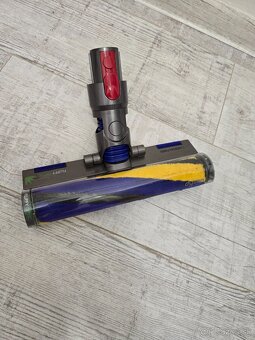 Dyson v15 nadstavec optic fluffy - 2