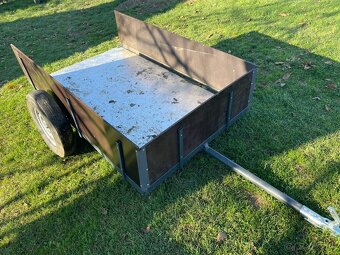 Predám prívesný vozík bez TP a ŠPZ - 2