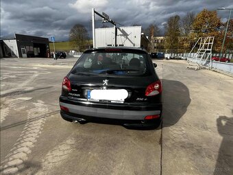 Peugeot 206+ - 2