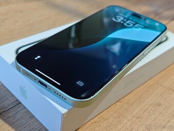 iPhone 15 128 GB Green - 9/10 stav - 2
