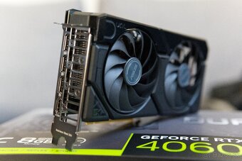 ASUS DUAL GeForce RTX 4060 O8G 8GB GDDR6 - 2