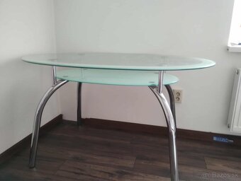 Predám jedálensky stôl - 2