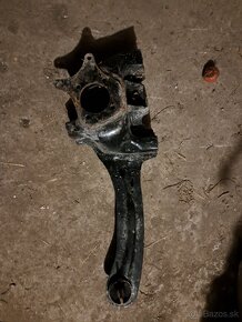 Predam zadne rameno napravy mazda 3 - 2