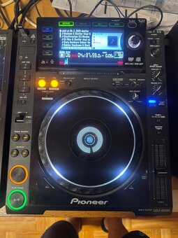 Pioneer CDJ 2000 x 2 - 2