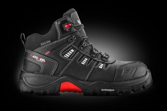 VM Footwear BUFFALO S3
Bezpečnostná obuv bez kovových častí - 2