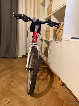 Woom 4 s prislusenstvom - 2