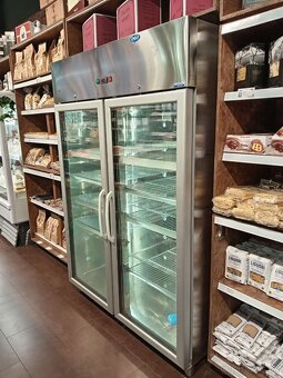 Profesionálna vitrínová mraznička 1400lt - 2