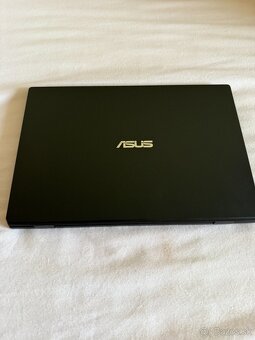 Predam notebook ASUS 210 M ,LCD: 11,,6 HD - 2