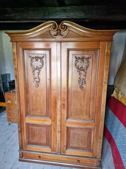 Starožitnosti. Starožitné skrine, stoly, obrazy, stoličky - 2