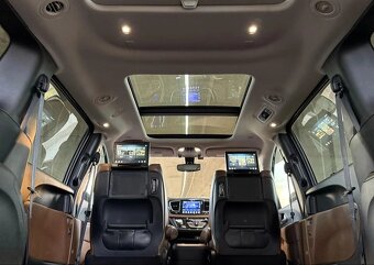 Chrysler Pacifica - 2