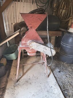 Predám kladivkový šrotovník - 2