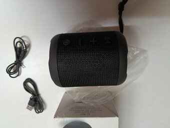 bluetooth reproduktor m2 25€ - 2