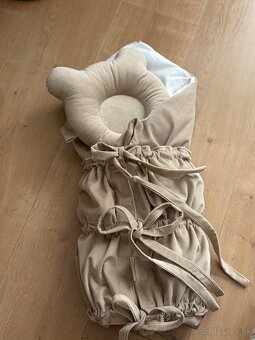 Hniezdo, zavinovačka a vankúšik - 2