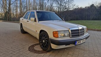 Mercedes benz w201 190E - 2