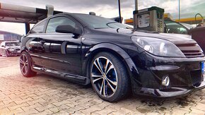 Opel astra h opc 200kw - 2
