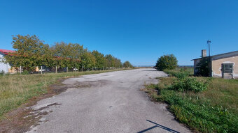 Pozemok na podnikanie o výmere 7288 m2 v obci Dolná Seč - 2