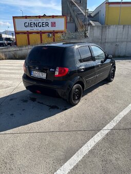 Hyundai Getz 1.1i 49kW, r.v. 2007, 83 000 km, benzín, čierna - 2