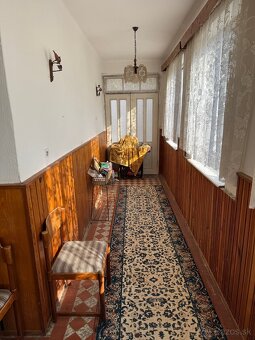 Na predaj priestranný rodinný dom v obci Nižný Hrušov - 2