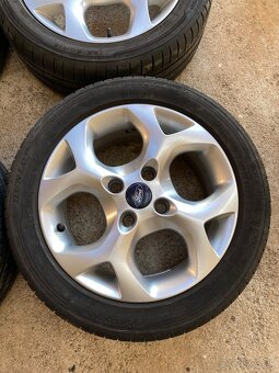 Ford Fiesta - Sada Kolies 195/50 R15 - 2