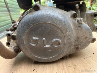 predvojnový motor JLO - 2