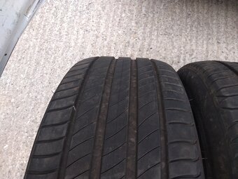 MICHELIN Primacy 4_LETNÉ_245/45 R18 100W_DOT 2022_ - 2