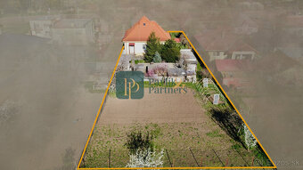 Predaj 3 izbový rodinný dom, garáž, 11,5á pozemok, pri Nitre - 2