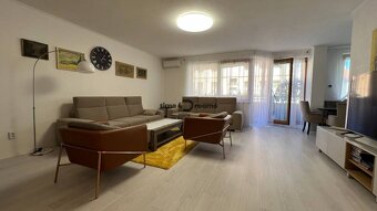 Na predaj: Elegantný 3-izbový byt v centre kúpeľného mesta P - 2