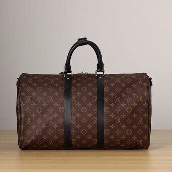 LOUIS VUITTON - 2
