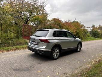 Volkswagen Tiguan 2.0 TDI EVO Elegance 4Motion DSG - 2