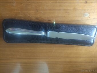 Predam strieborny otvarac listov v darkovej kazete - 2