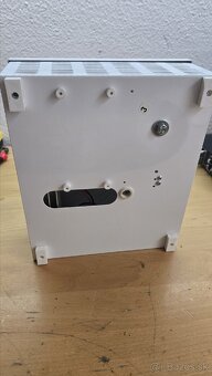 Záložný zdroj AWZ200 – Bez batérie
 - 2