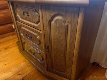 Pravá koža – sedacia súprava + masívna komoda (TOP stav, kla - 2