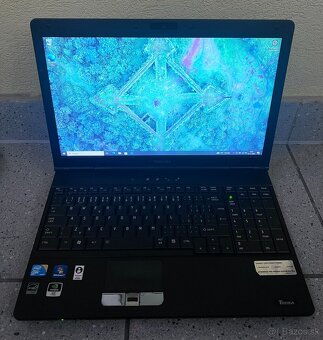 Toshiba Tecra / Intel i5 / 4GB RAM / 128GB SSD / 15.6" - 2