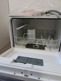 Umyvačka riadu stolová Elektrolux - 2