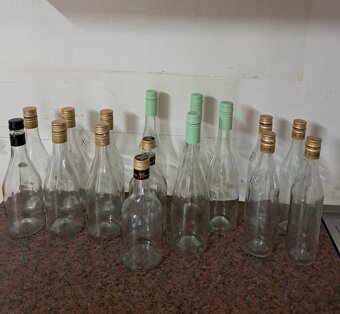 Fľaše na vino, pálenku,sirup.....a iné - 2