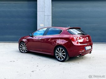 Giulietta Rosso Maranello / automat, 170 koní / - 2