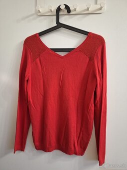 Predam sveter uplne novy Camaieu - 2