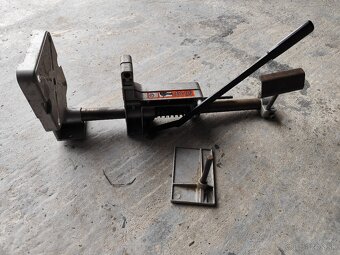 Univerzalny stojan - 2