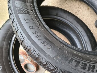 Predám zimné pneu 215/55r17 - 2