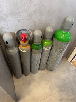 Fľaše s plynmi - 2