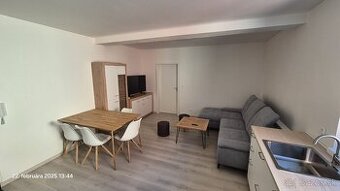 Prenájom 2 izbového bytu v novostavbe, v centre mesta. - 2