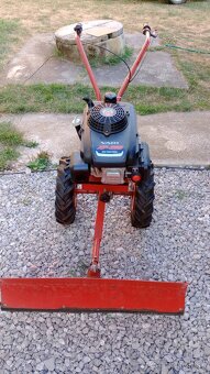 Predam malotraktor vari - 2