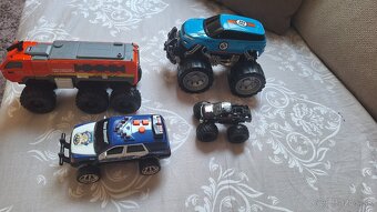 4 monster truck auta, autíčka letisko - 2