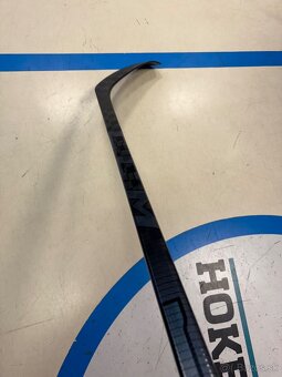 UPLNE NOVA PROFI HOKEJKA CCM RIBCOR TRIGGER 6PRO Thorell - 2