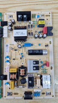 Samsung UE55DU7172U - 2