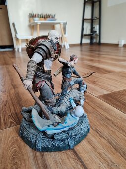Kratos - god of war - 2
