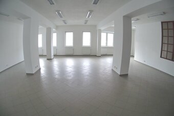 Obchodno-kancelársky priestor 112 m2 na pešej zóne, Nitra - 2