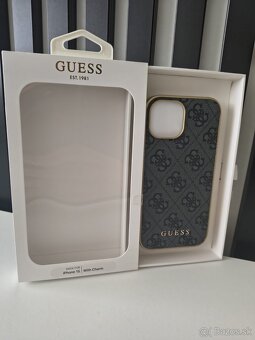Kryty GUESS a KARL na iPhone15 - 2